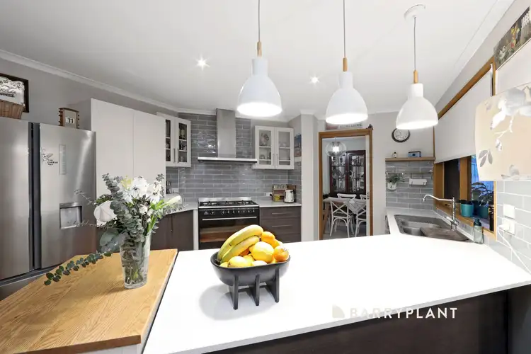 2 Dawes Court, Ferntree Gully VIC 3156