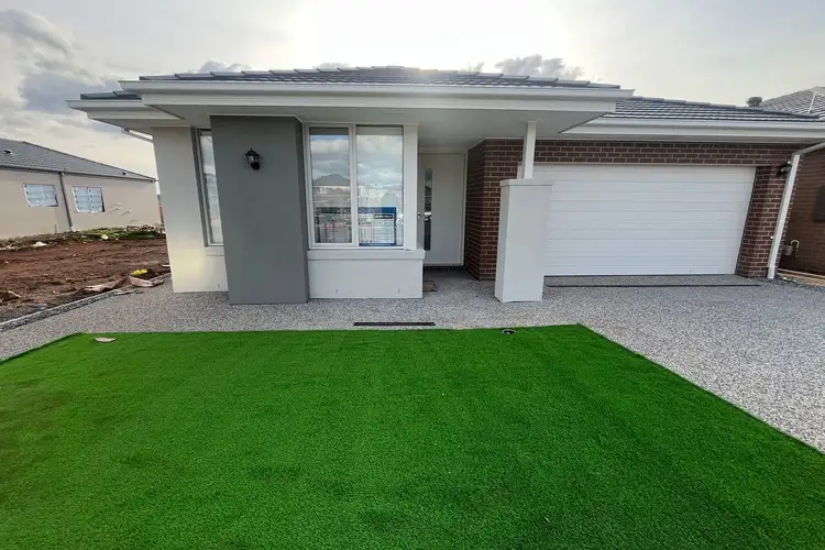 10 Sama Promenade, Truganina VIC 3029