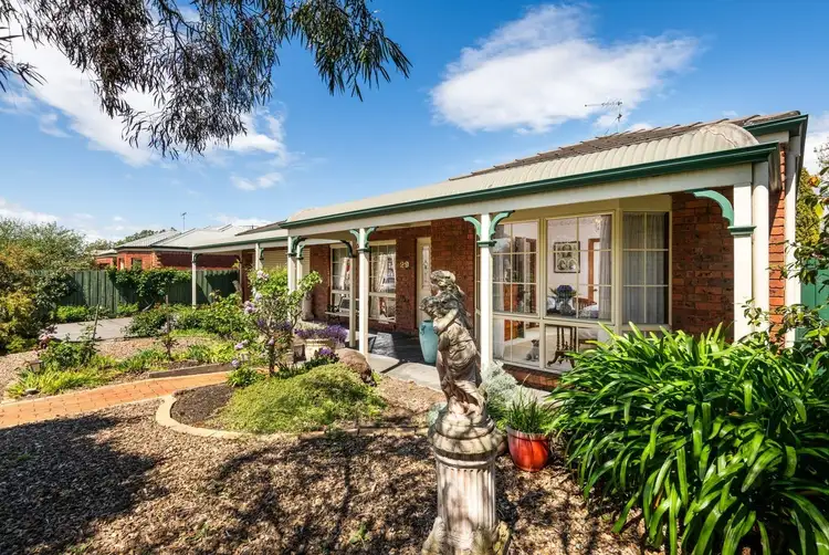 29 Mulquiney Crescent, Highton VIC 3216
