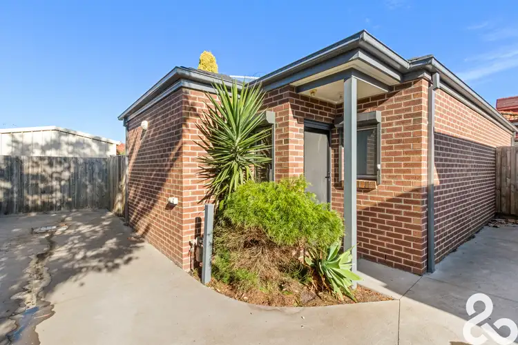 4/141 Rathcown Road, Reservoir VIC 3073
