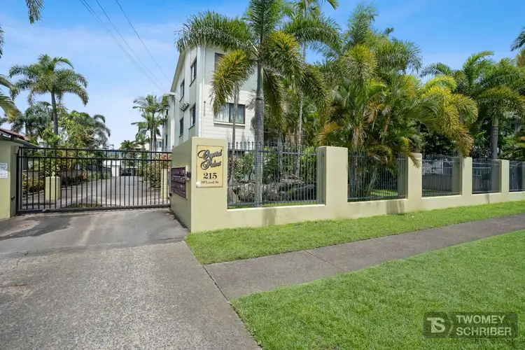 7/215 McLeod Street, Cairns North QLD 4870