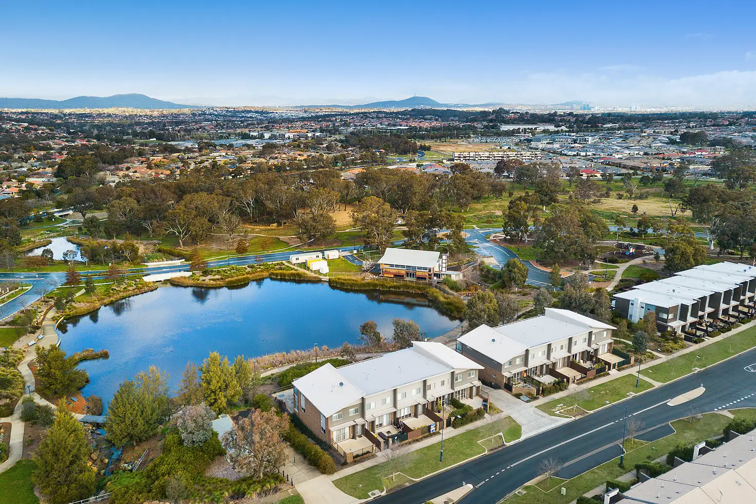 Main view of Homely townhouse listing, 72 Plimsoll Drive, Casey ACT 2913