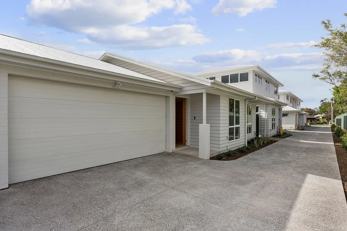 Main view of Homely villa listing, 4/42 Engadine Avenue, Engadine NSW 2233