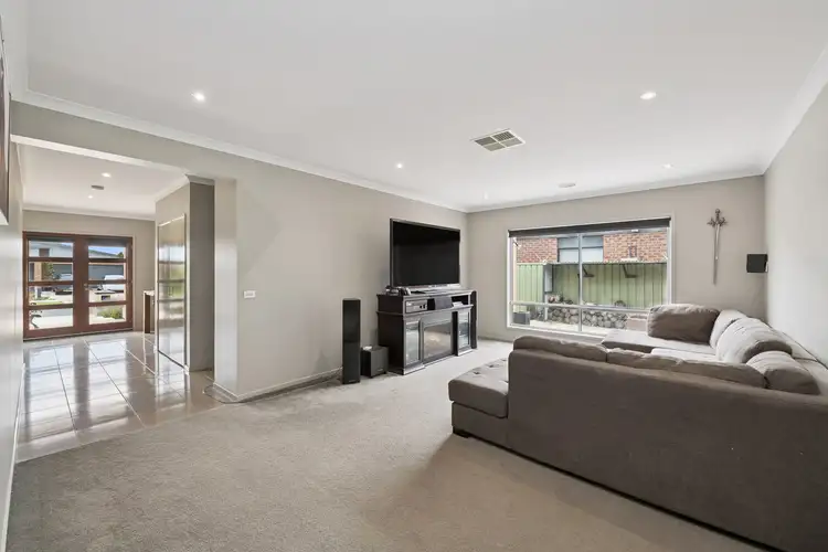 Third view of Homely house listing, 3 Aurora Place, Epsom VIC 3551