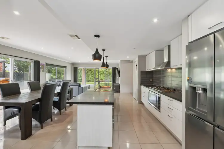 Fifth view of Homely house listing, 3 Aurora Place, Epsom VIC 3551