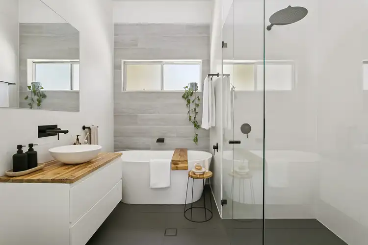 Sixth view of Homely house listing, 10 Amiens Avenue, Engadine NSW 2233