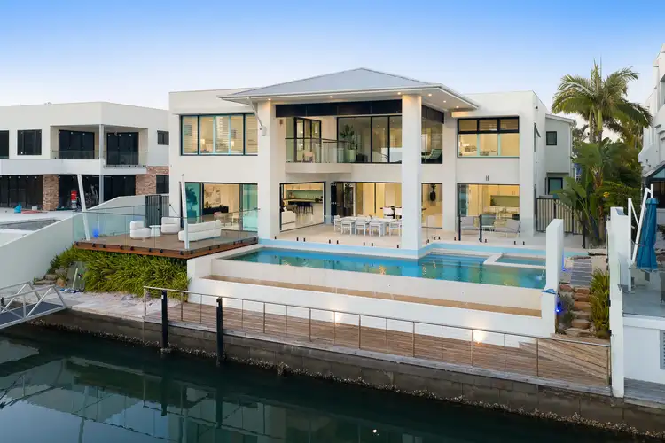 75 Commodore Drive