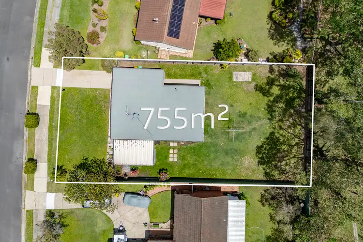 8 Sapium Road, Ashmore QLD 4214