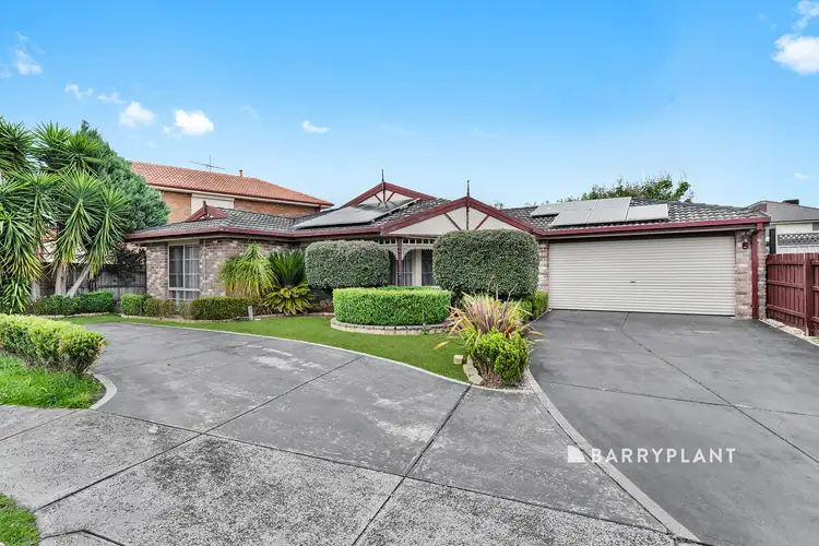 8 Forrester Walk, Narre Warren South VIC 3805