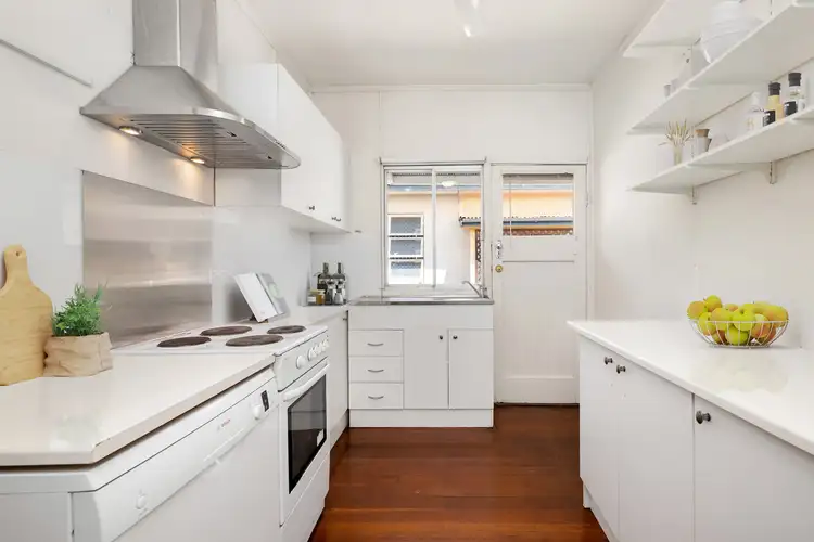 Third view of Homely unit listing, 1/70 Longlands Street, East Brisbane QLD 4169