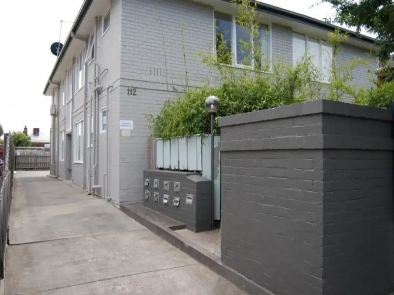 Main view of Homely unit listing, 2/112 Ballantyne Street, Thornbury VIC 3071