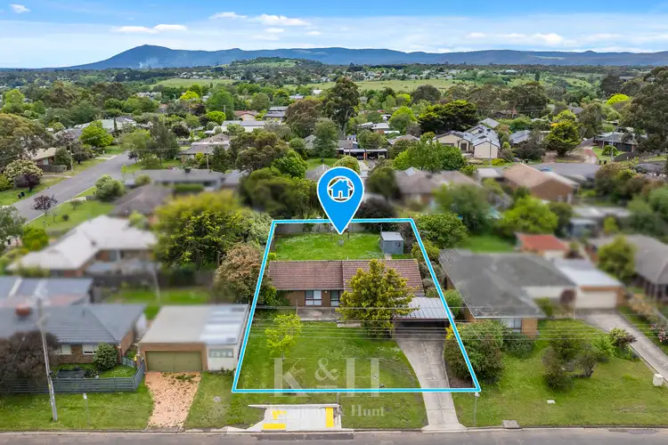 52 Fersfield Road, Gisborne VIC 3437