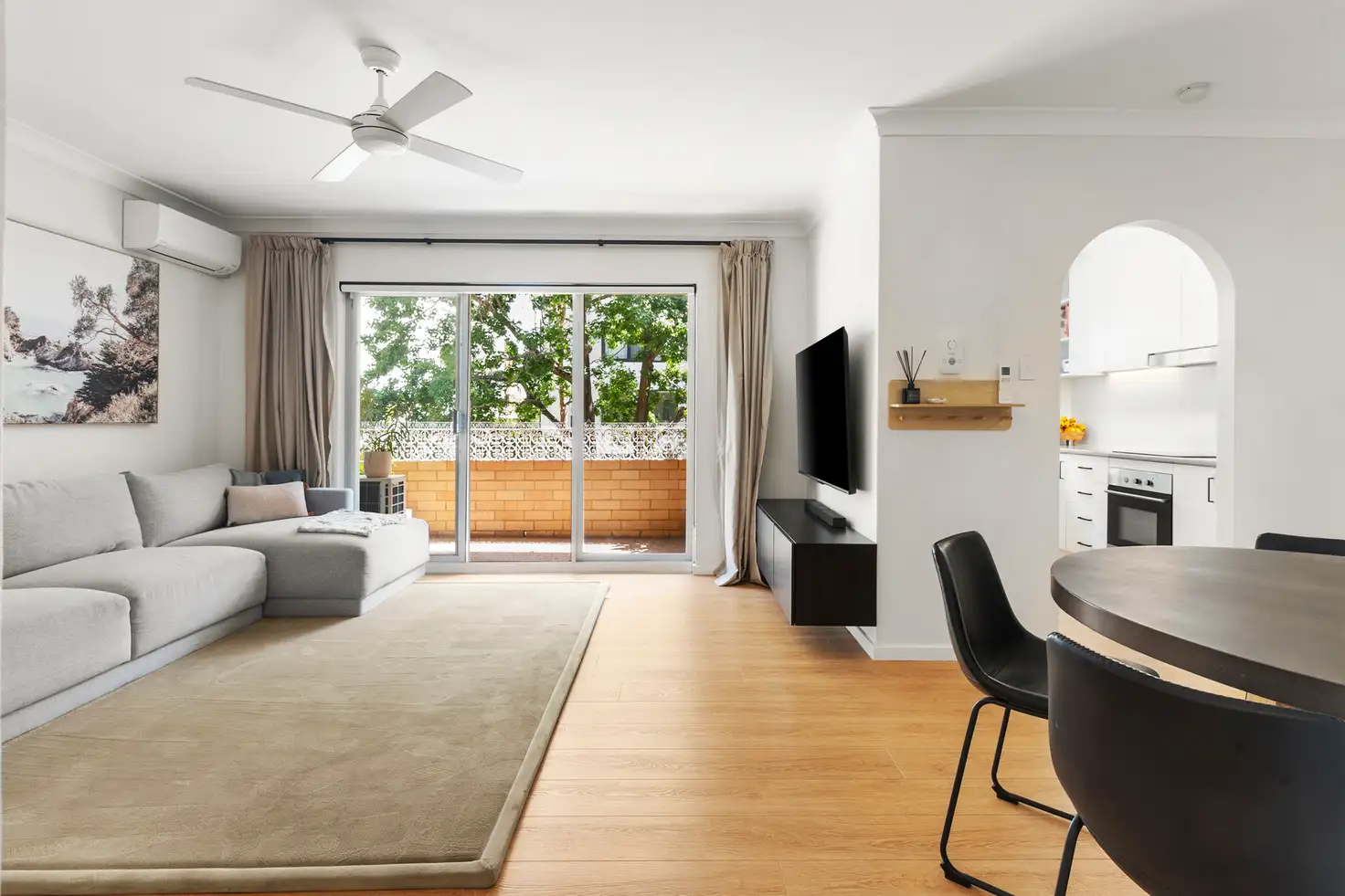 Main view of Homely unit listing, 13/72-74 Glencoe Street, Sutherland NSW 2232