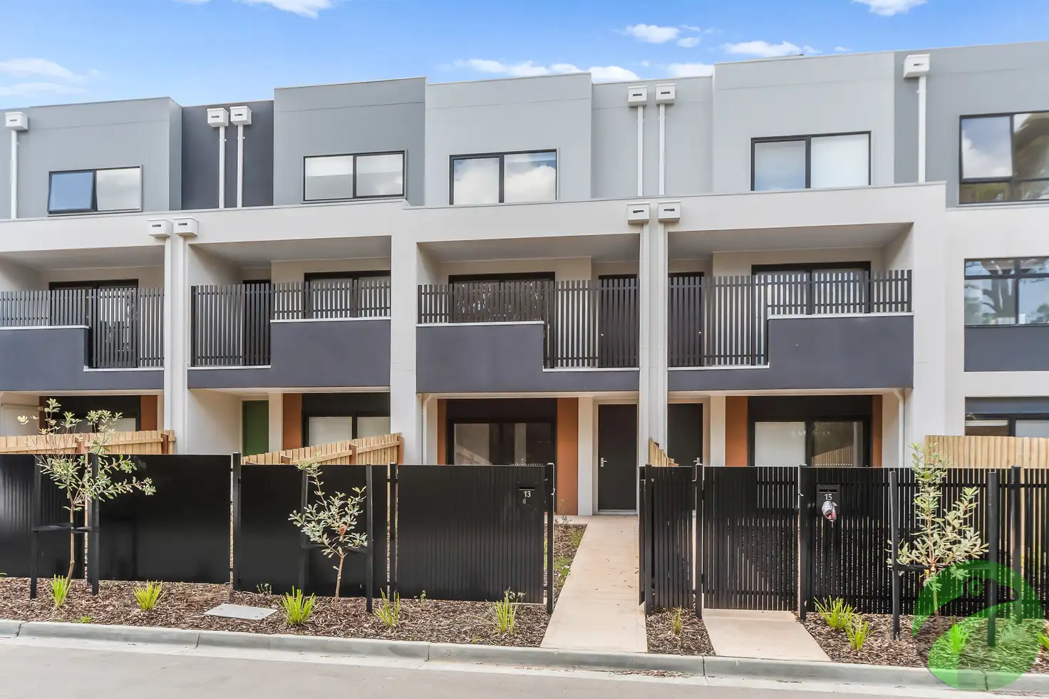 Main view of Homely townhouse listing, 15 Shoreline Crescent, Carrum Downs VIC 3201