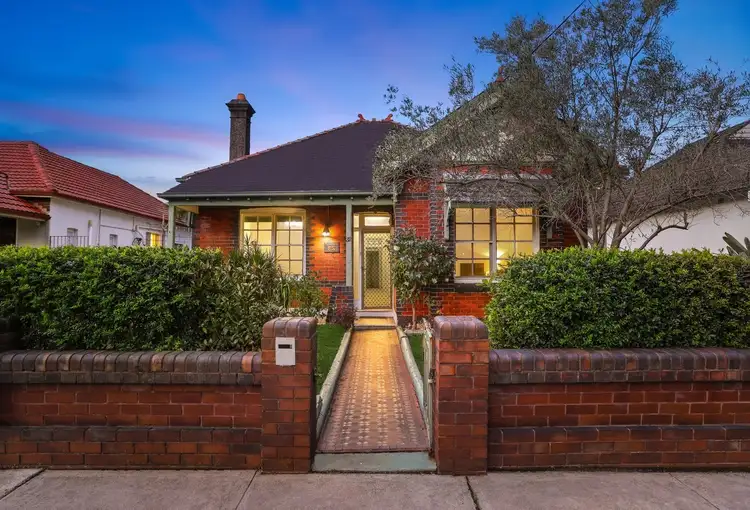 32 Milroy Avenue, Kensington NSW 2033