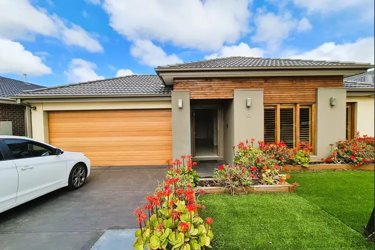 12 Twain Way, Fraser Rise VIC 3336
