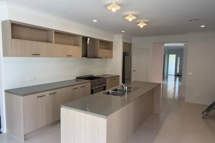 167 Burvilles Road, Armstrong Creek VIC 3217