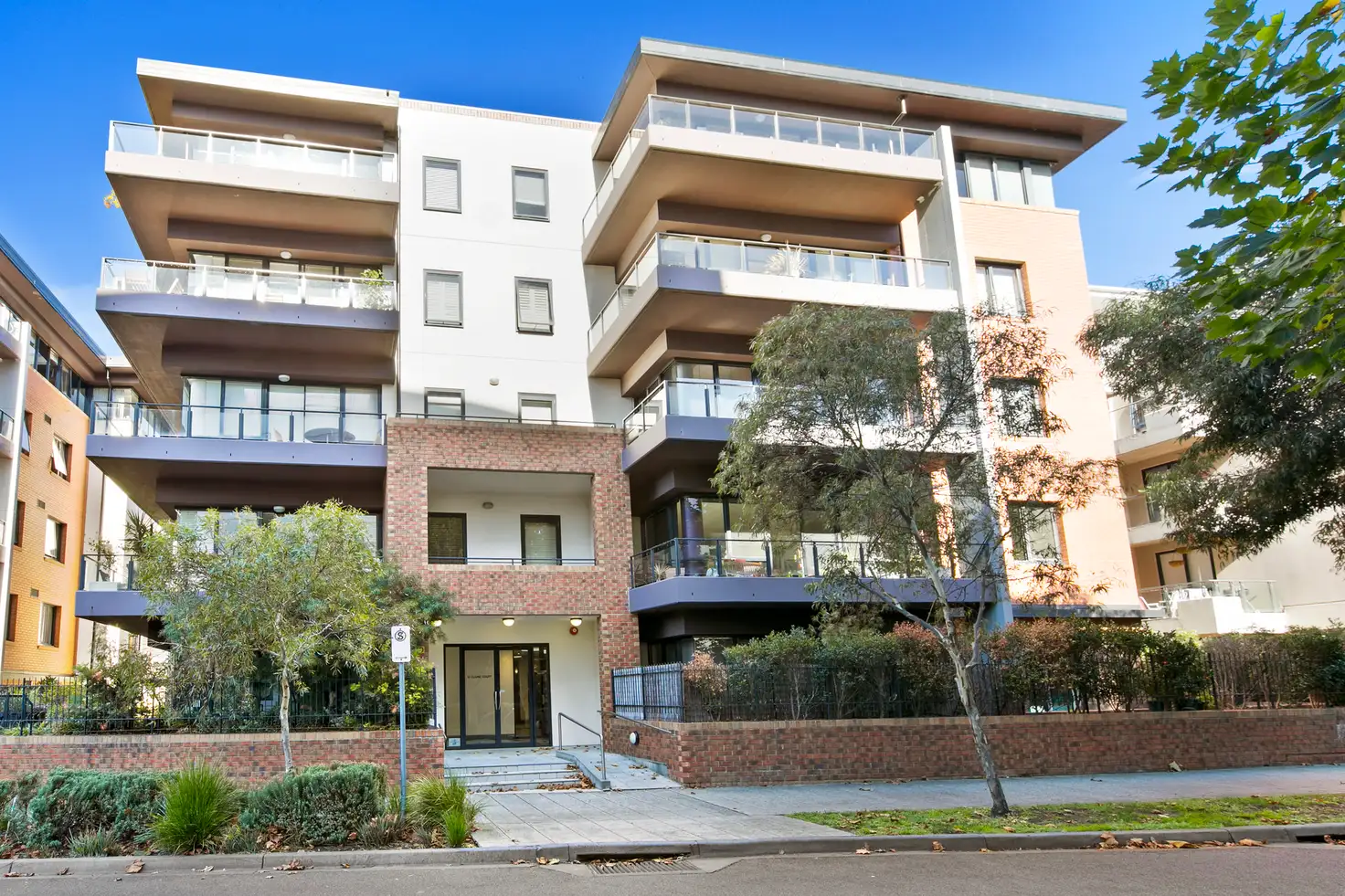 Main view of Homely apartment listing, 18/10 Elaine Court, Richmond VIC 3121