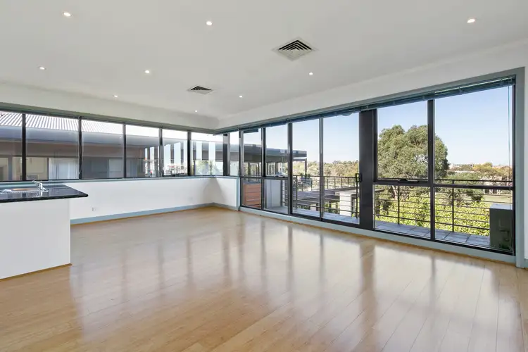 Second view of Homely apartment listing, 18/10 Elaine Court, Richmond VIC 3121