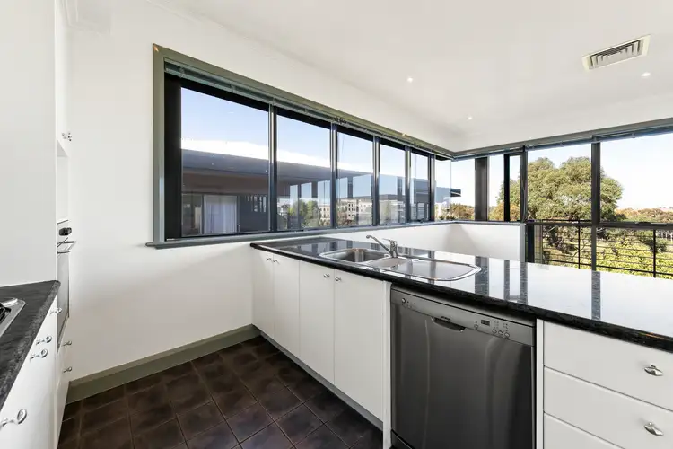Third view of Homely apartment listing, 18/10 Elaine Court, Richmond VIC 3121