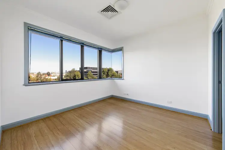 Fourth view of Homely apartment listing, 18/10 Elaine Court, Richmond VIC 3121