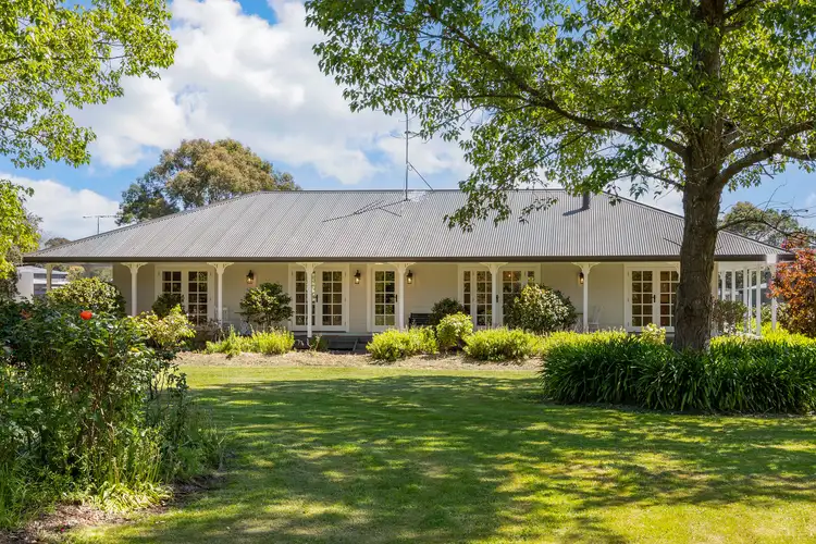 452 Bacchus Marsh Road, Bullengarook VIC 3437
