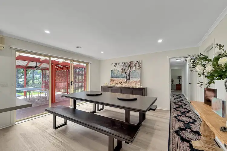 Sixth view of Homely house listing, 5 Elizabeth Close, Drouin VIC 3818