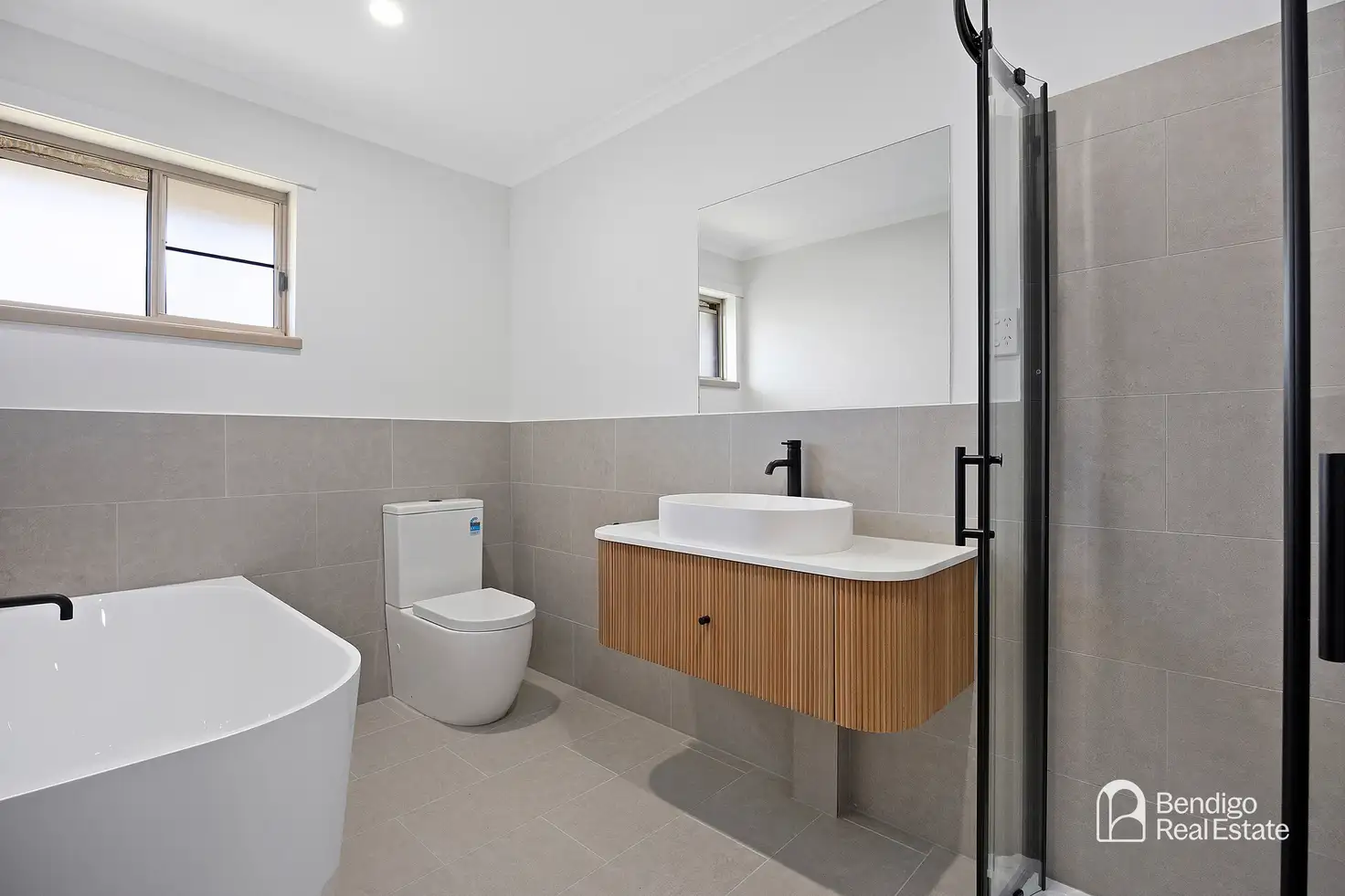 Main view of Homely unit listing, 1/17 Nish Street, Flora Hill VIC 3550
