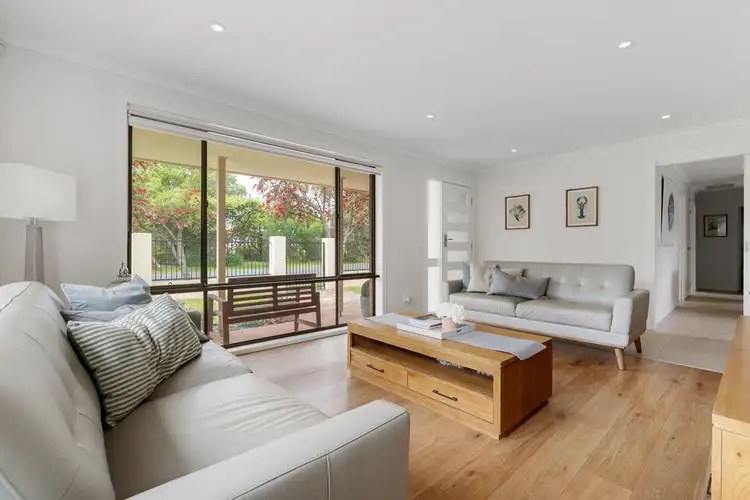 17 Richardson Street, Rye VIC 3941