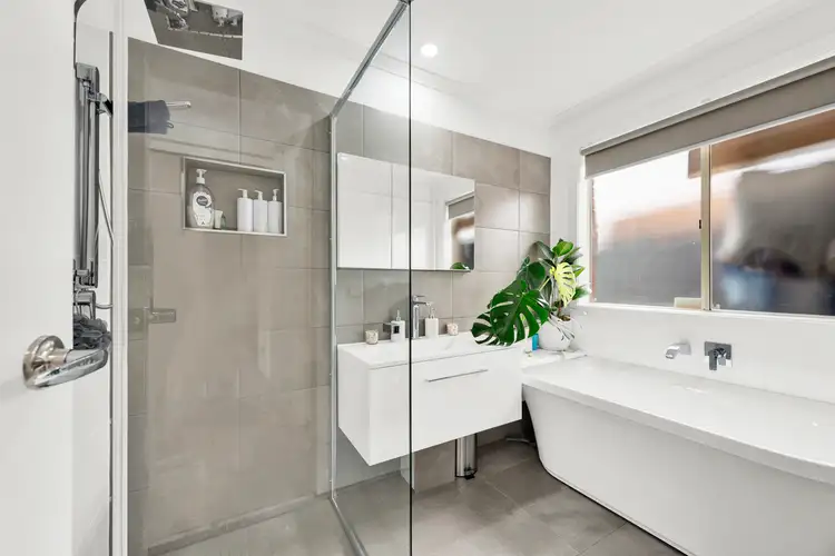 Fifth view of Homely house listing, 9 Sharyn Street, Cranbourne West VIC 3977