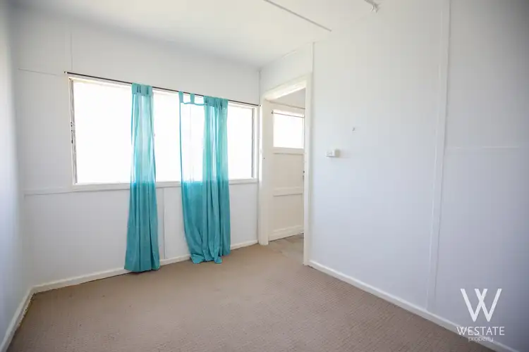Fourth view of Homely unit listing, 3/229 George Street, Bathurst NSW 2795