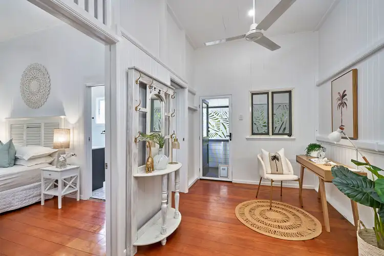 Sixth view of Homely house listing, 4 Queen Street, Parramatta Park QLD 4870