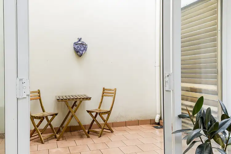 144 Cathedral Street, Woolloomooloo NSW 2011