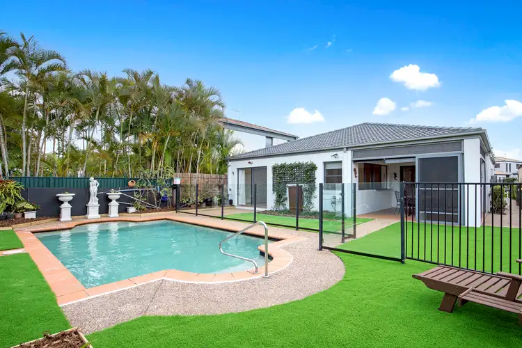 532 Oyster Cove Promenade, Helensvale QLD 4212