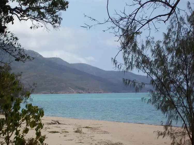 41 Gloucester Avenue, Hideaway Bay QLD 4800