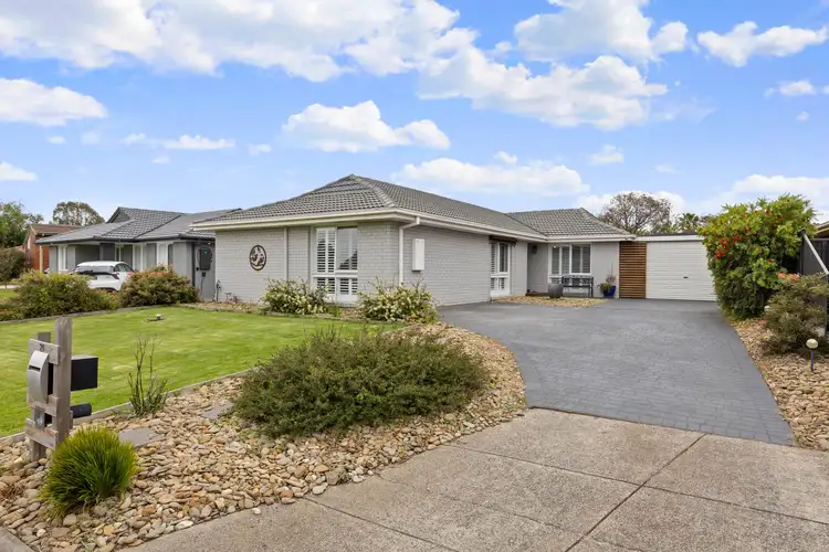 Second view of Homely house listing, 21 Fisher Court, Sunbury VIC 3429