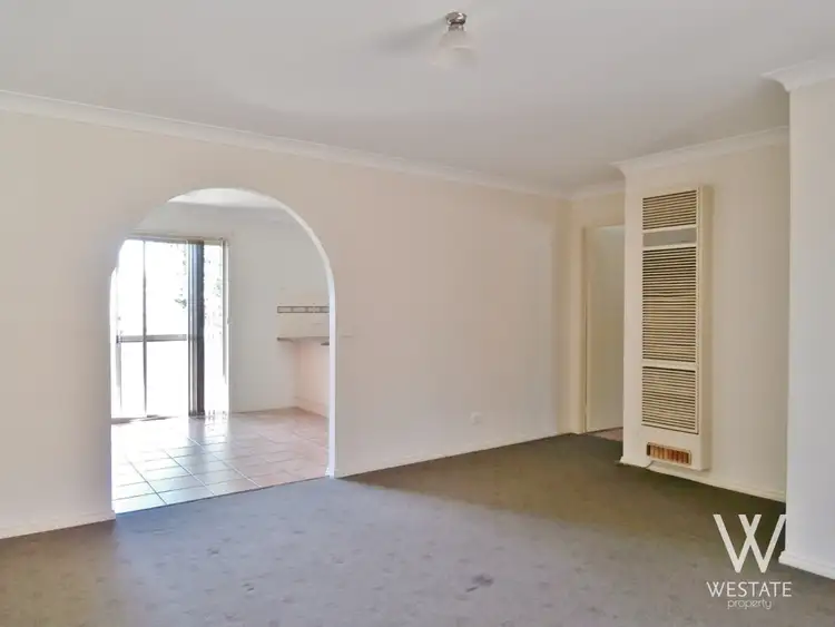 Third view of Homely semi-detached listing, 4/5 Dees Close, Bathurst NSW 2795