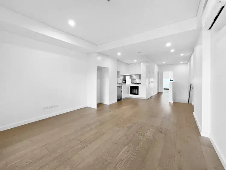 812/19 Meredith Street