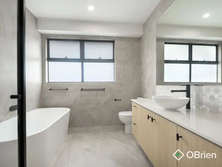 Fourth view of Homely townhouse listing, 2/100 Mcmahons Road, Frankston VIC 3199