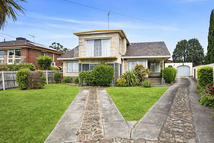 12 Forfar Road, Hamlyn Heights VIC 3215