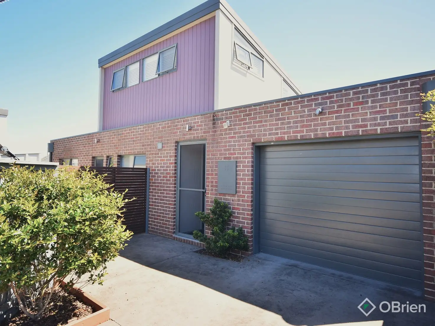 Main view of Homely townhouse listing, 2/26 Ligar Street, Bairnsdale VIC 3875