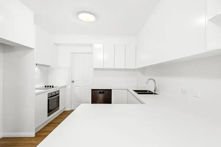 6/10-14 Warburton Street