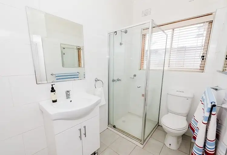 Fifth view of Homely unit listing, 6/214 Beach Road, Mordialloc VIC 3195