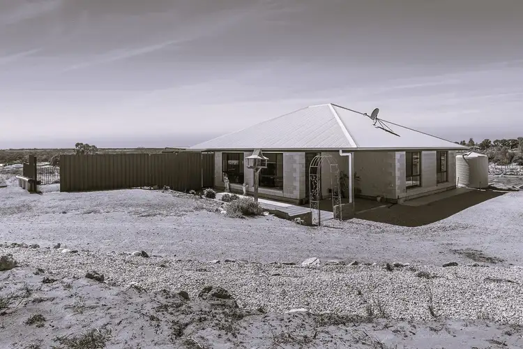 100 Loxton Drive
