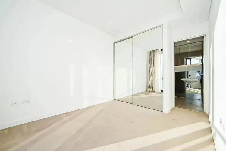 Fourth view of Homely apartment listing, 2809/10 Atchison Street, St Leonards NSW 2065