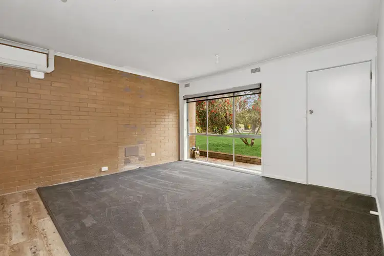 Second view of Homely unit listing, 2/6 Mijuda Court, Kennington VIC 3550