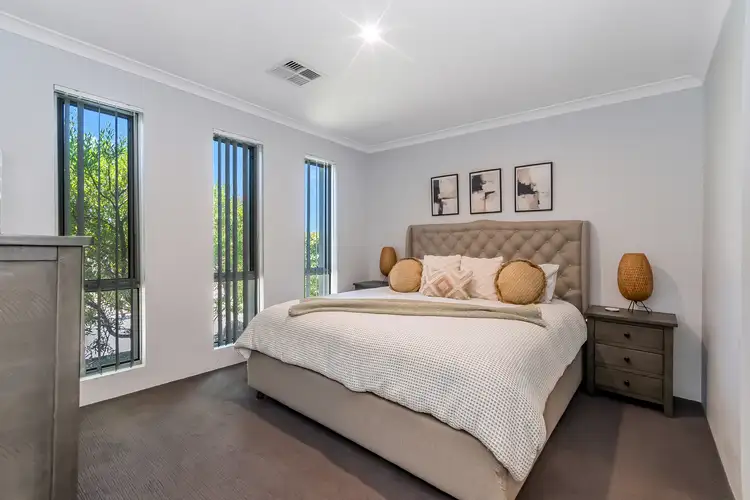 Fifth view of Homely house listing, 4 Lentara View, Hilbert WA 6112