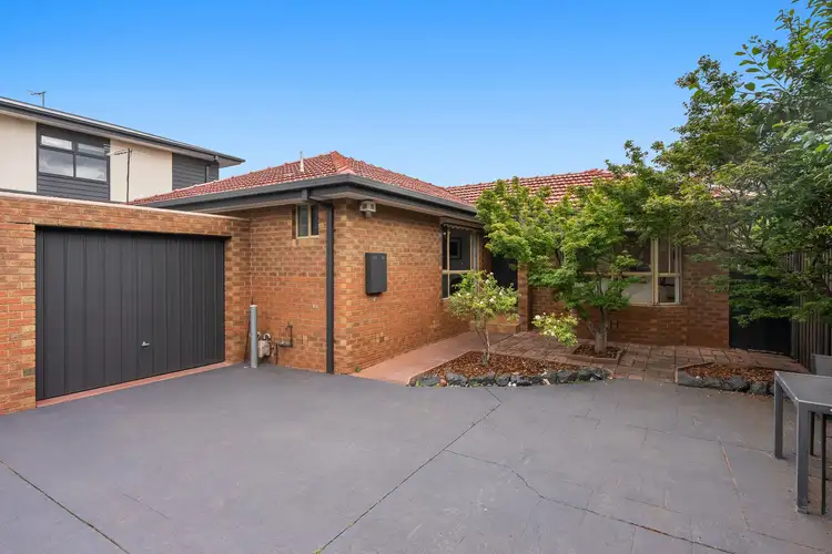 2/65 Mascoma Street, Strathmore VIC 3041