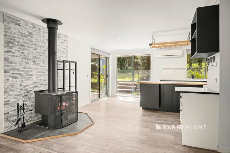 Third view of Homely house listing, 16 Carlile Court, Drouin VIC 3818