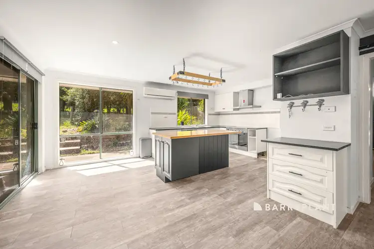 Sixth view of Homely house listing, 16 Carlile Court, Drouin VIC 3818